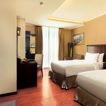 Best Western Mangga Dua Hotel & Residence Jakarta Exteriör bild