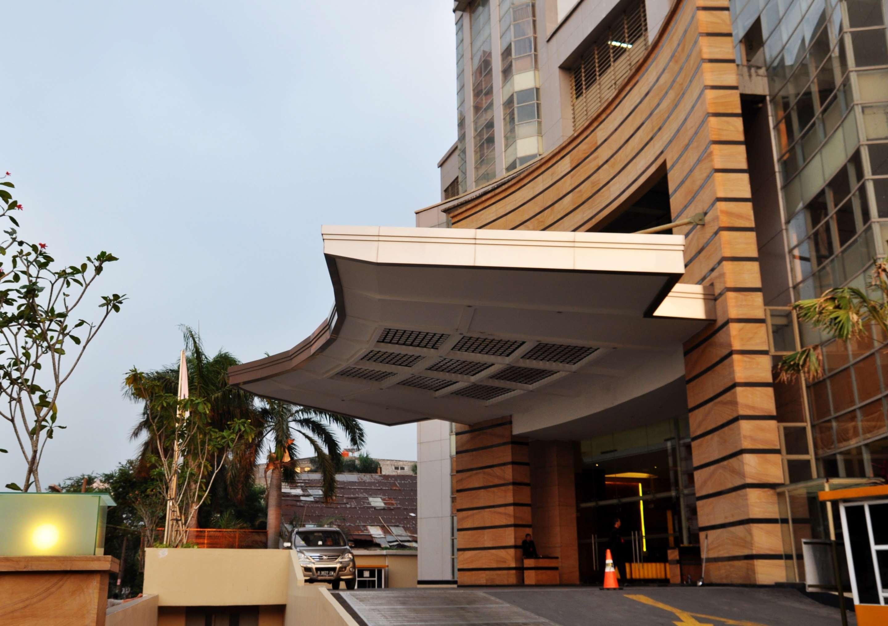 Best Western Mangga Dua Hotel & Residence Jakarta Exteriör bild